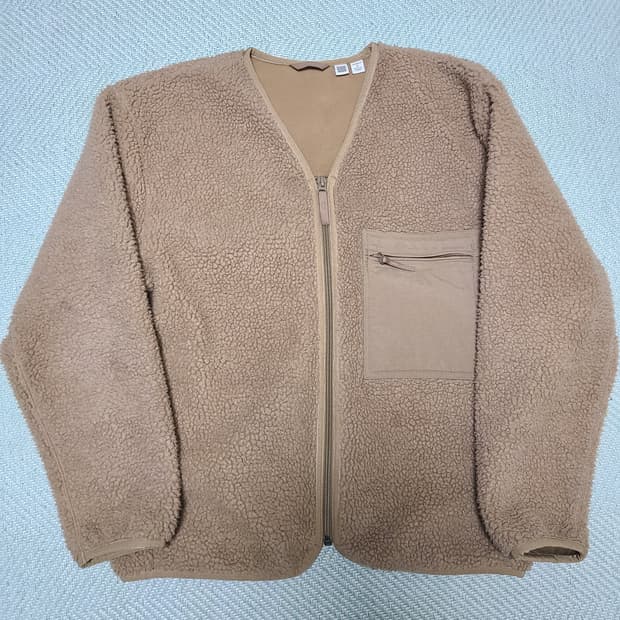 유니클로 u후리스 가디건 m사이즈 판매