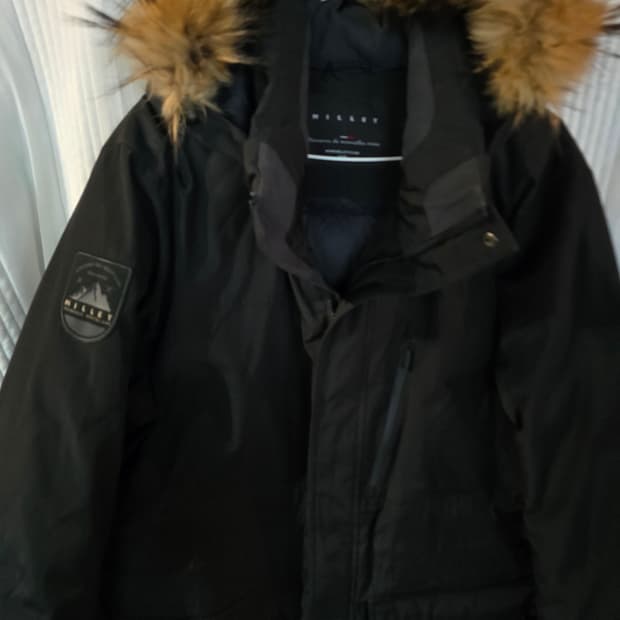 밀레 오리털패딩 