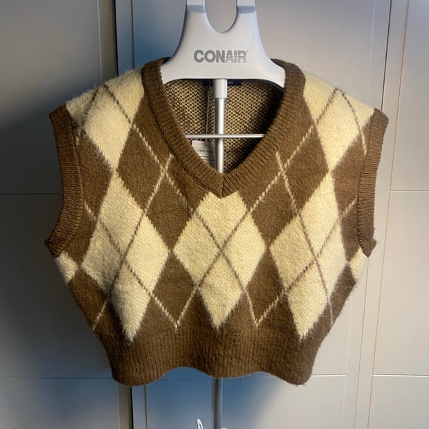 COVETBLAN 아가일 니트 조끼 FREE(새상품)