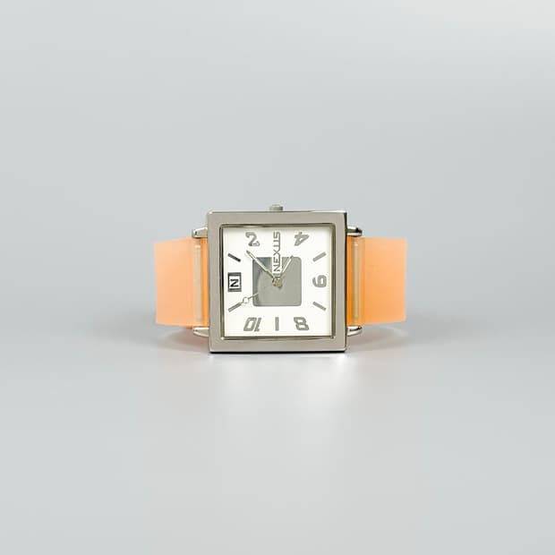 NEXUS 아이보리 다이얼 오렌지 밴드 스퀘어 데드스탁 빈티지시계