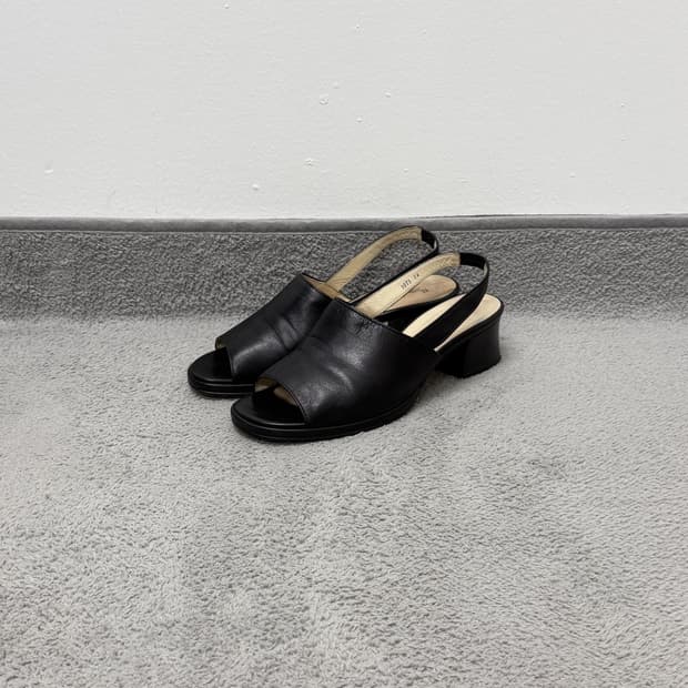 90s Margaret Howell open toe shoes