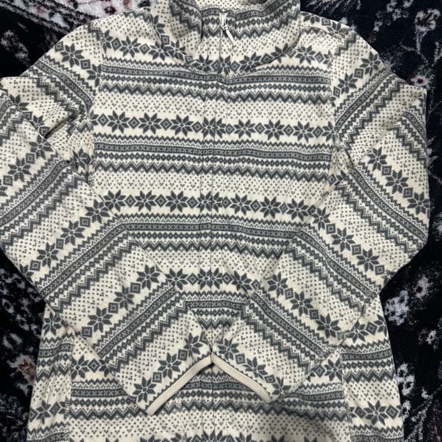 유니클로 노르딕 패턴 풀오버 플리스 