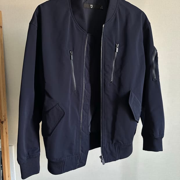 유니클로 +J 질센더 콜라보 MA-1