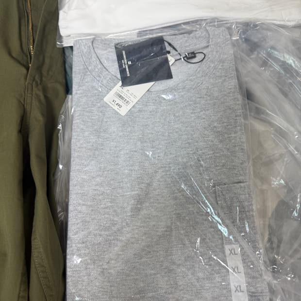 엔지니어드가먼츠 GU 크로스넥 티셔츠