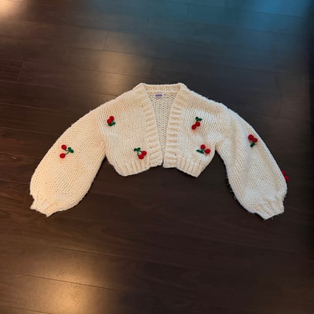 울100 핸드메이드 체리 가디건