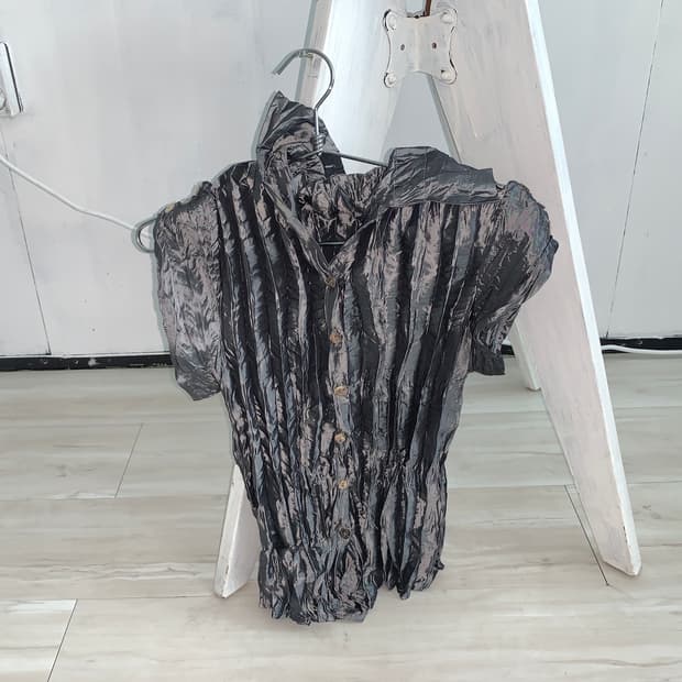 Dark Silver Button Point Pleated Shirt