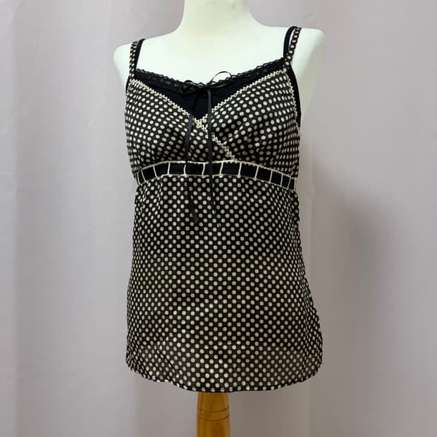 도트 모리걸 나시