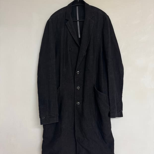Attachment black coat