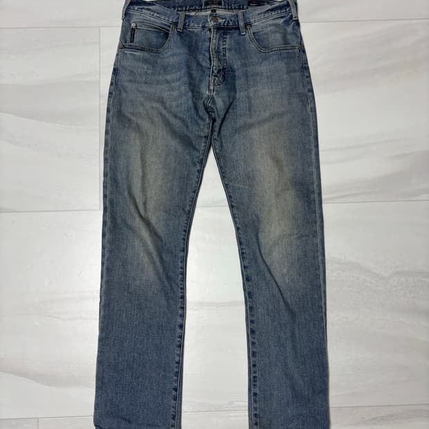 아르마니 진스 알마니 진스 청바지 데님 J45 레귤러 32사이즈 연청바지