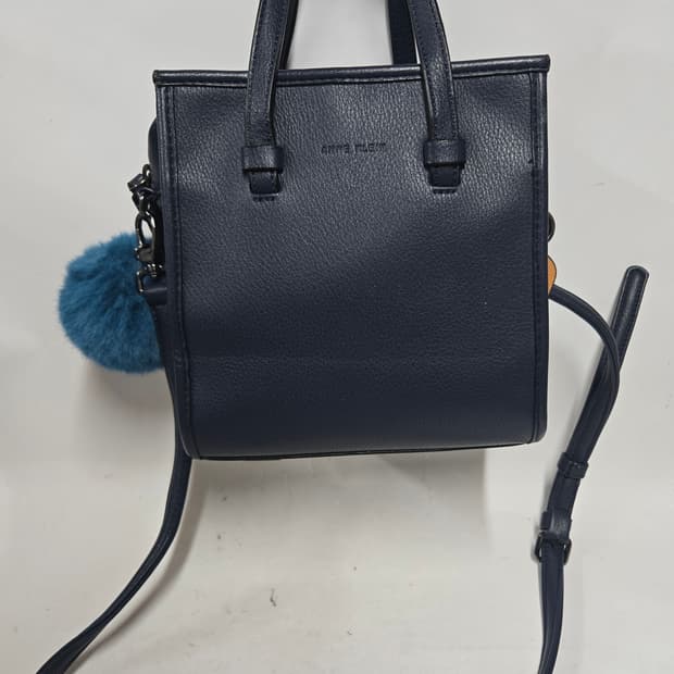 앤클라인 크로스백 