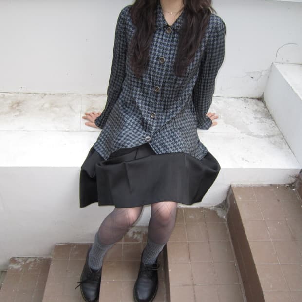 빈티지 셔츠 블라우스 라운드 카라 하운드투스 패턴 디테일 레귤러핏 차콜