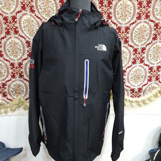 노스페이스 서밋시리즈 고어텍스 바람막이

