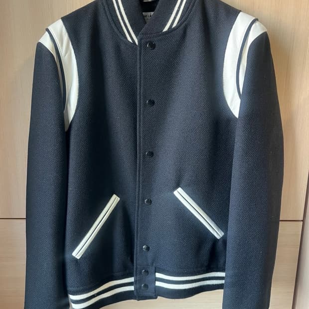 생로랑 테디 52사이즈 