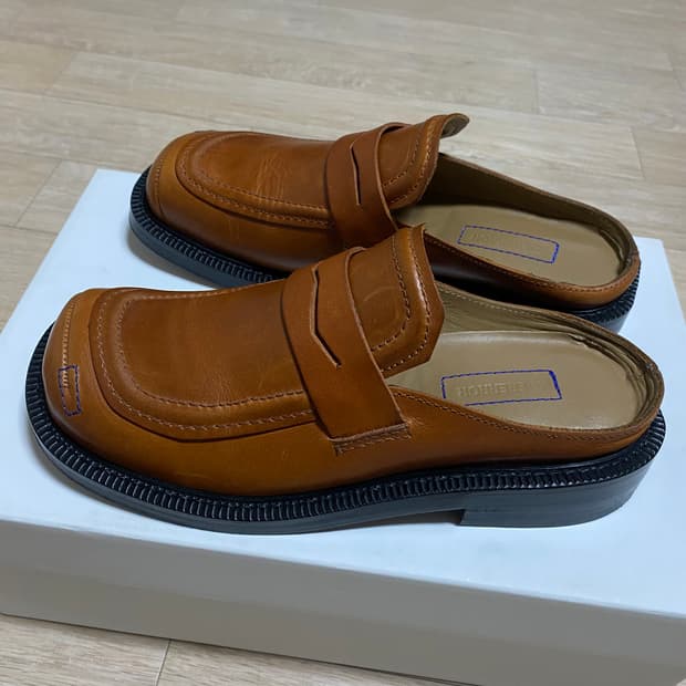 아더에러 커브 뮬 250 (40)