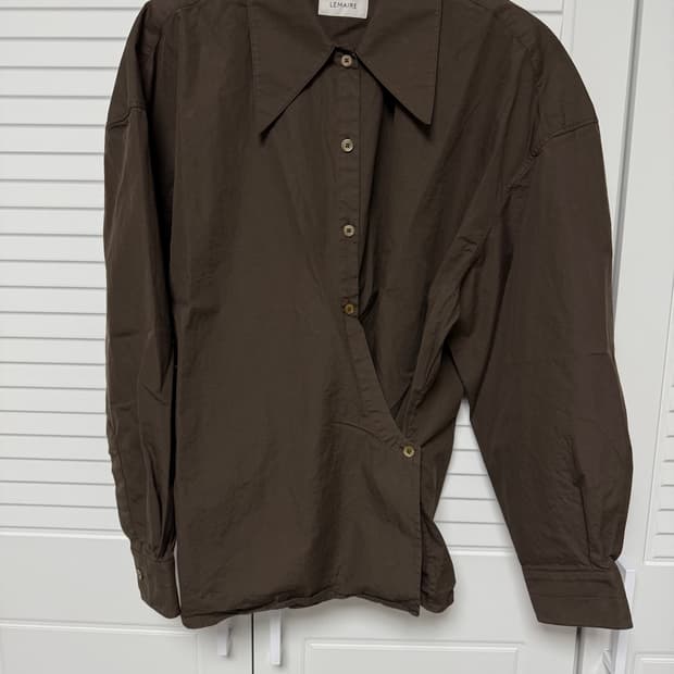 르메르 트위스트 셔츠