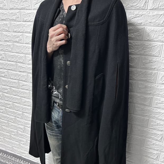 Basic Nobuo 울 블렌드 판초 코트