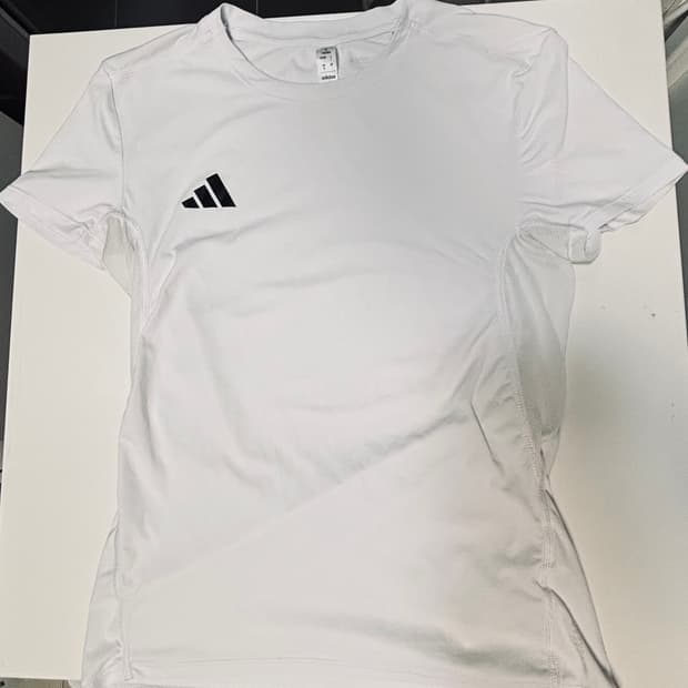 아디다스 기능성 반팔 티셔츠