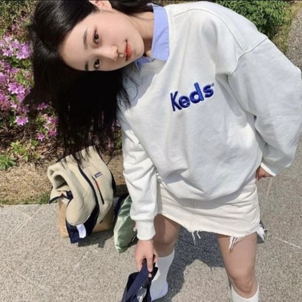 케즈 부클 로고 맨투맨 