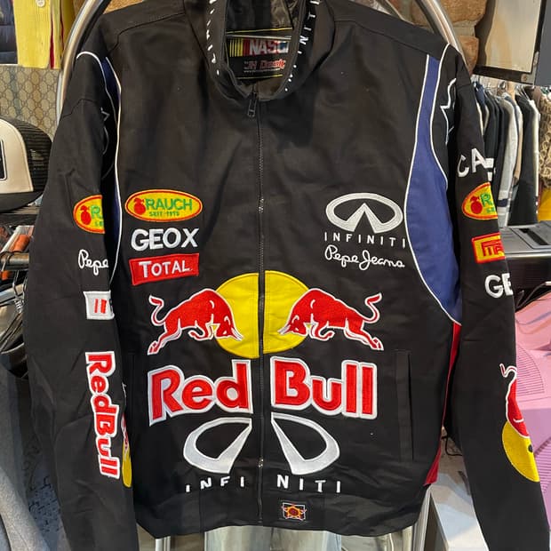 레드불 자켓