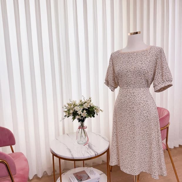 스퀘어넥 벌룬소매 플라워 레이스 원피스