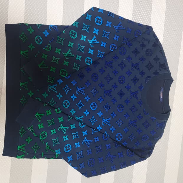 루이비통 필쿠페 맨투맨