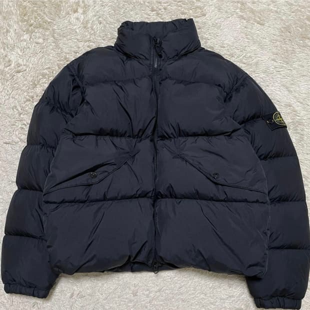 스톤아일랜드 크링클랩스 23FW 논후드 패딩