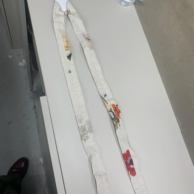 아키비오 서스팬더 화이트