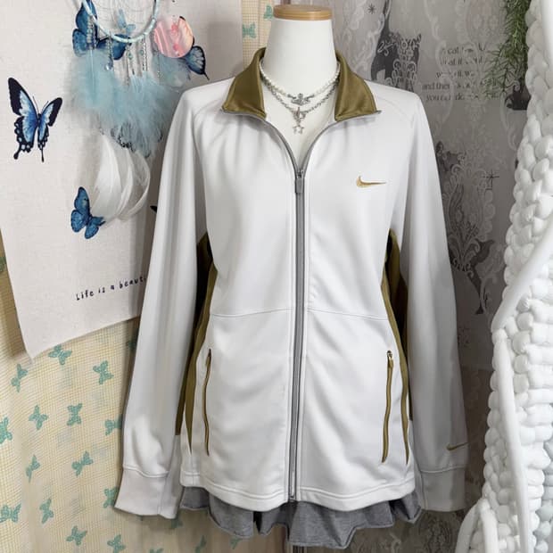 나이키 화이트 & 골드 져지