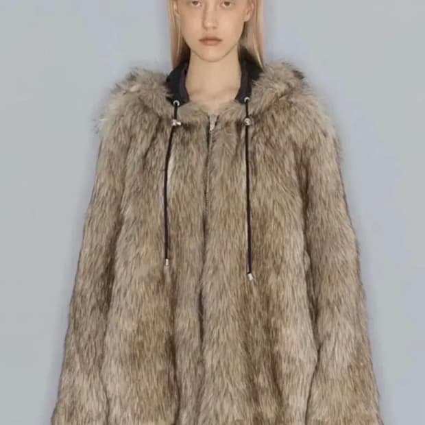 (구해요) 오픈와이와이 리버시블 후드 퍼자켓 베이지 M