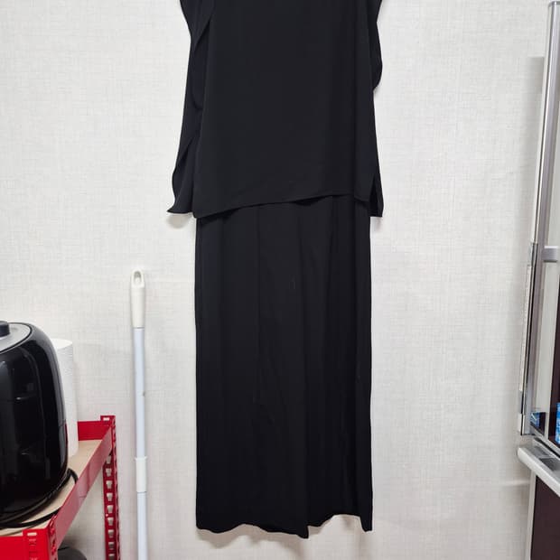 쉬즈미스 점프수트