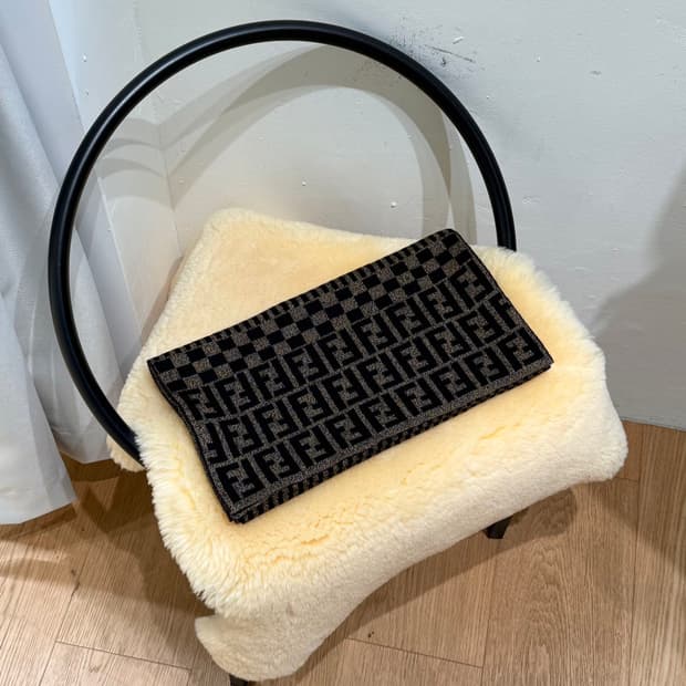 펜디 브라운 주카 머플러 