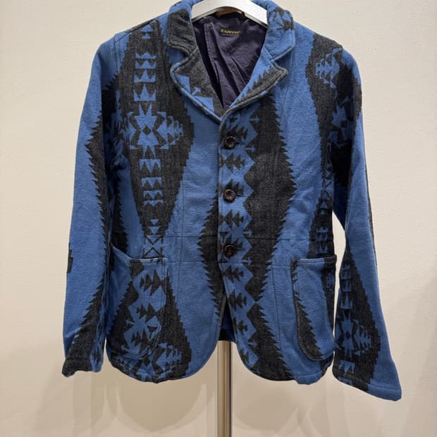 캐피탈 네이티브 자가드 3b 자켓