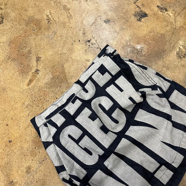 [정품/2] 비비안웨스트우드 로고 프린트 스커트 블랙 