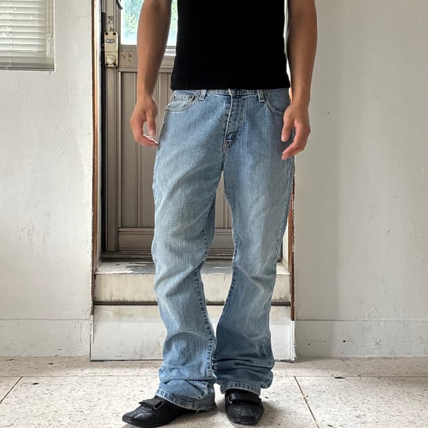 Levi’s 515 부츠컷 데님 팬츠