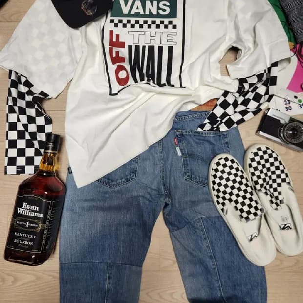 (새상품)VANS 오버핏 체커보드 긴팔 슬리브 티셔츠
