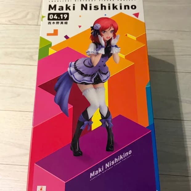 러브라이브 뮤즈 마키 버스데이 피규어