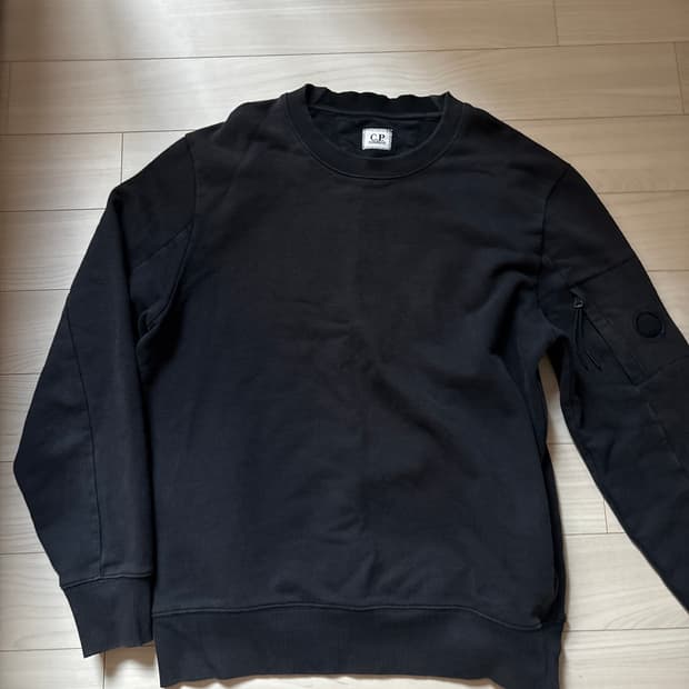 Cp컴퍼니 맨투맨