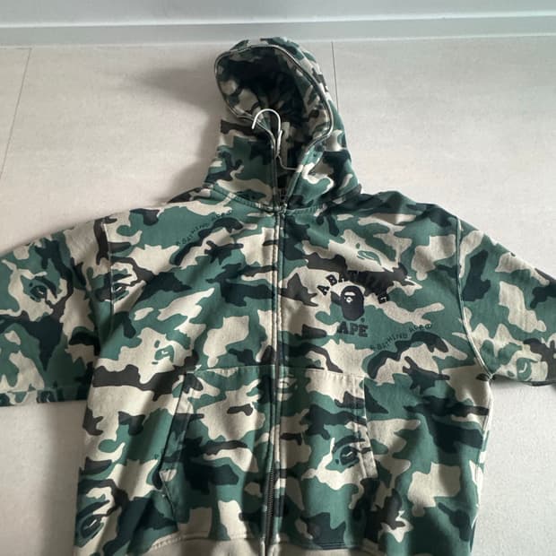 베이프 카모 후드집업