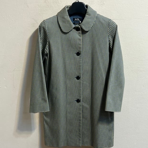 아페쎄 플라워 패턴 코트