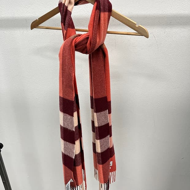 버버리 신형 캐시미어100% 머플러 