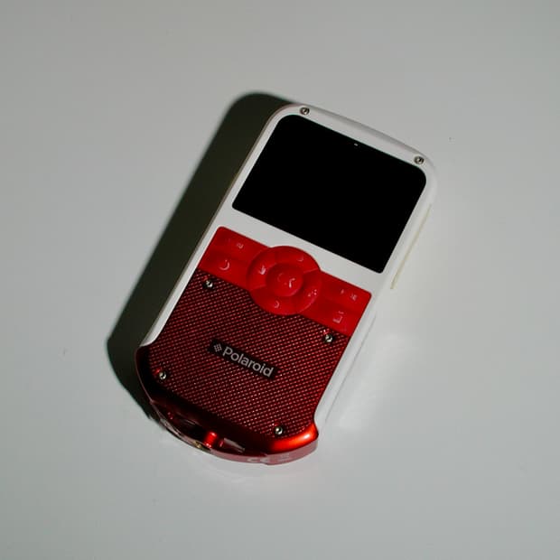 폴라로이드 카메라