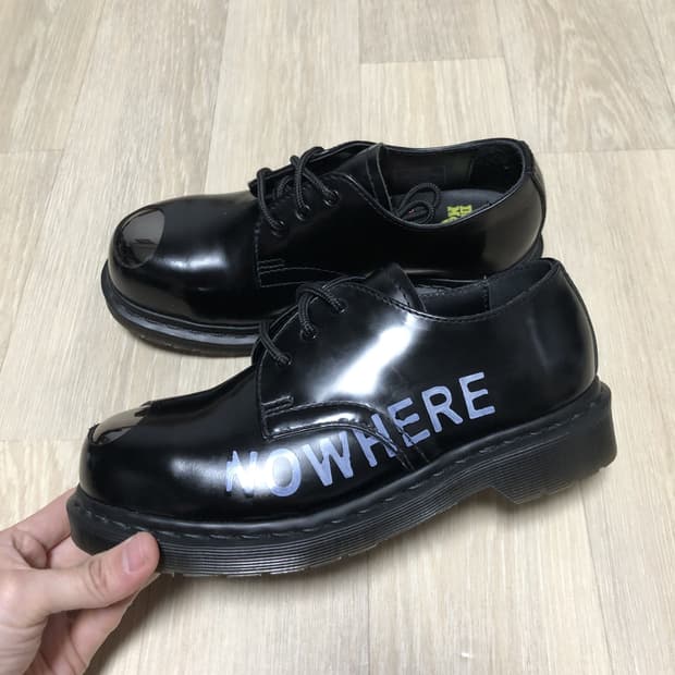 (230) 닥터마틴 Dr.martens X 섹스피스톨즈 3홀 스틸토 블랙