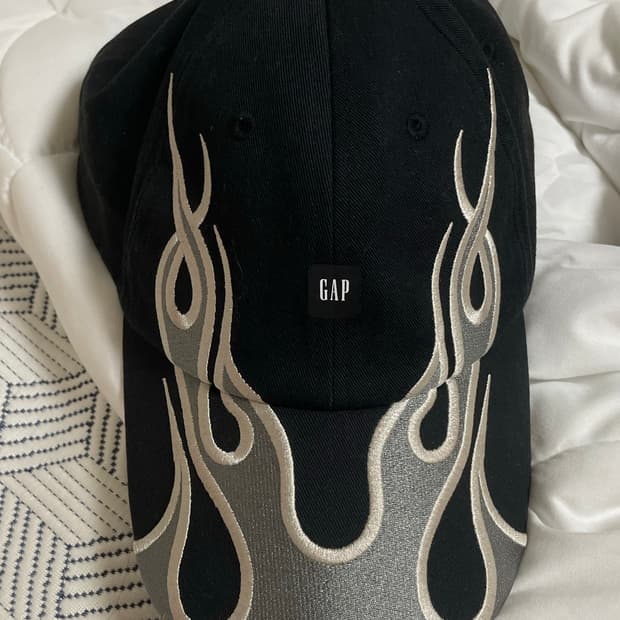 발렌시아가 이지갭 캡