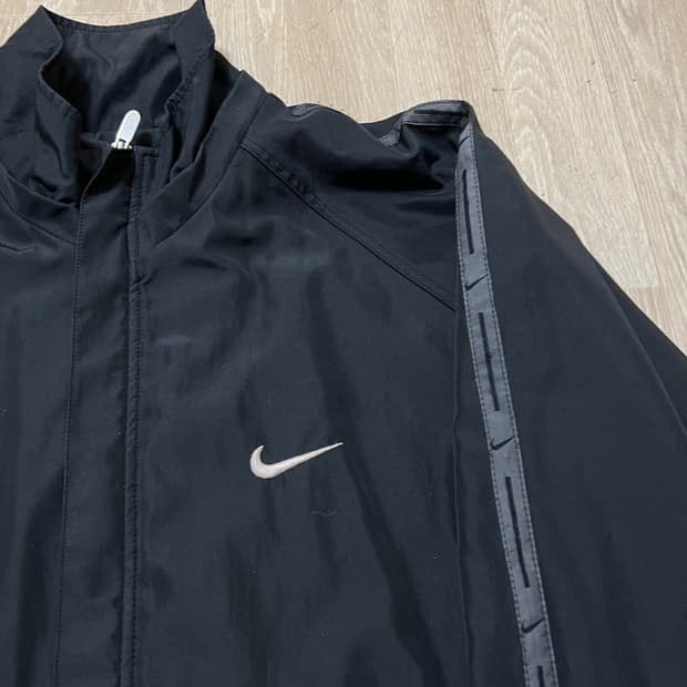 나이키 올드스쿨 스우시 사이드라인 바람막이 자켓 M/95 
