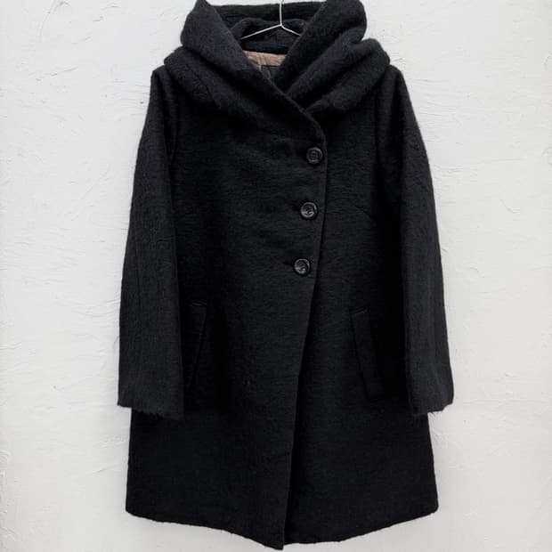 x.more 모헤어 버튼 후드 코트