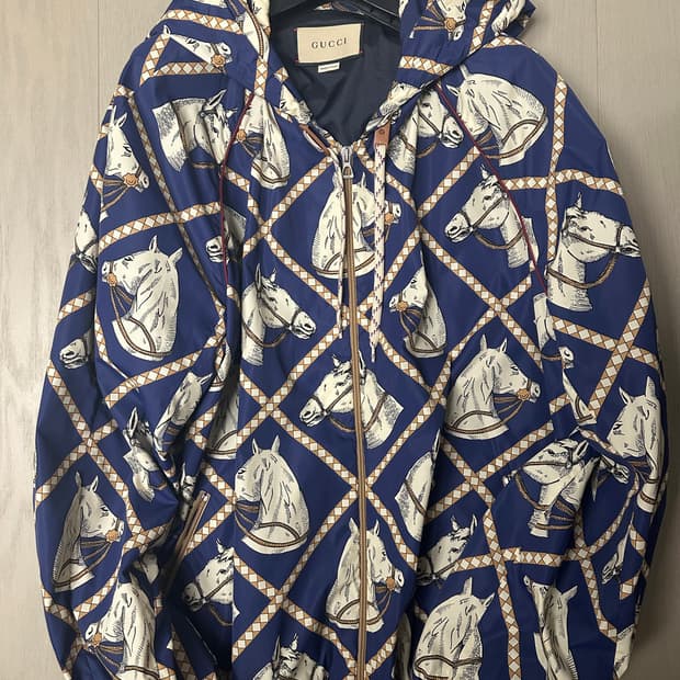 구찌 바람막이 판매