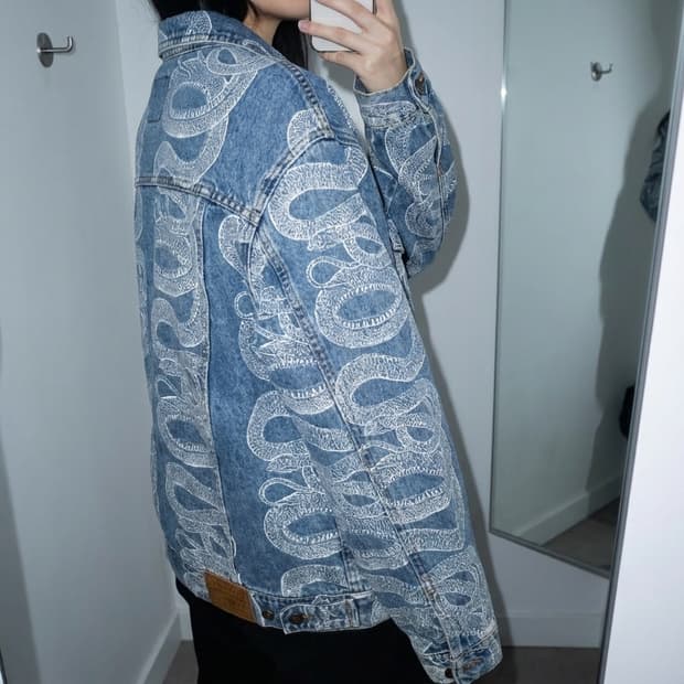 슈프림 × 히스테릭 글래머 스네이크 데님 자켓