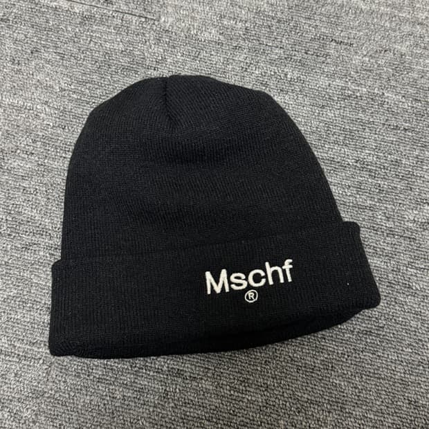 미스치프 비니 블랙