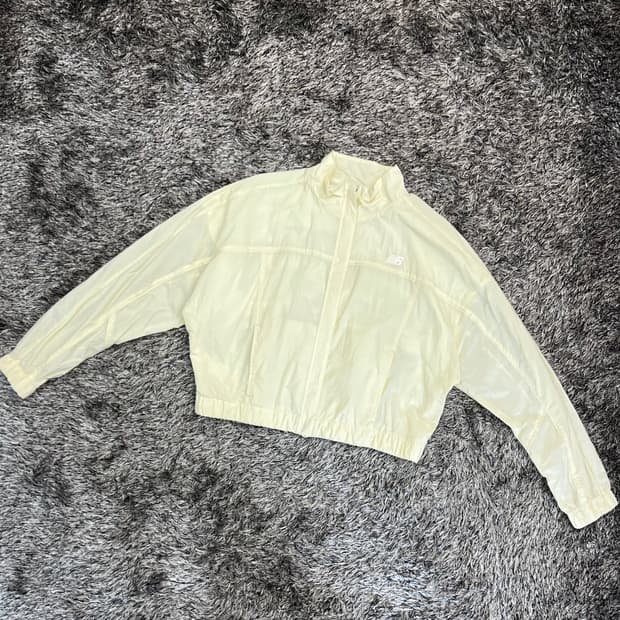 뉴발란스 여성 바람막이 85(S)