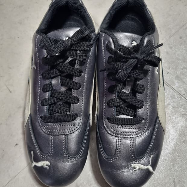 푸마 스피드캣 메탈릭 스니커즈 